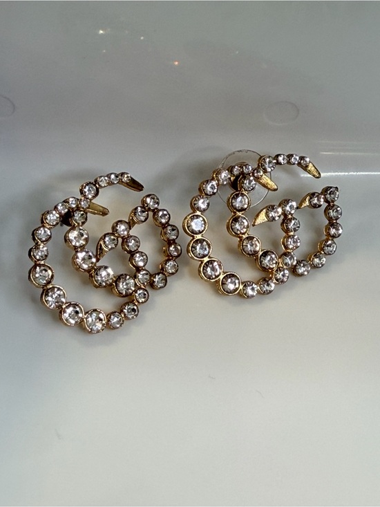 Jewelry - fabulous fashion rhinestone gg earrings goldstone